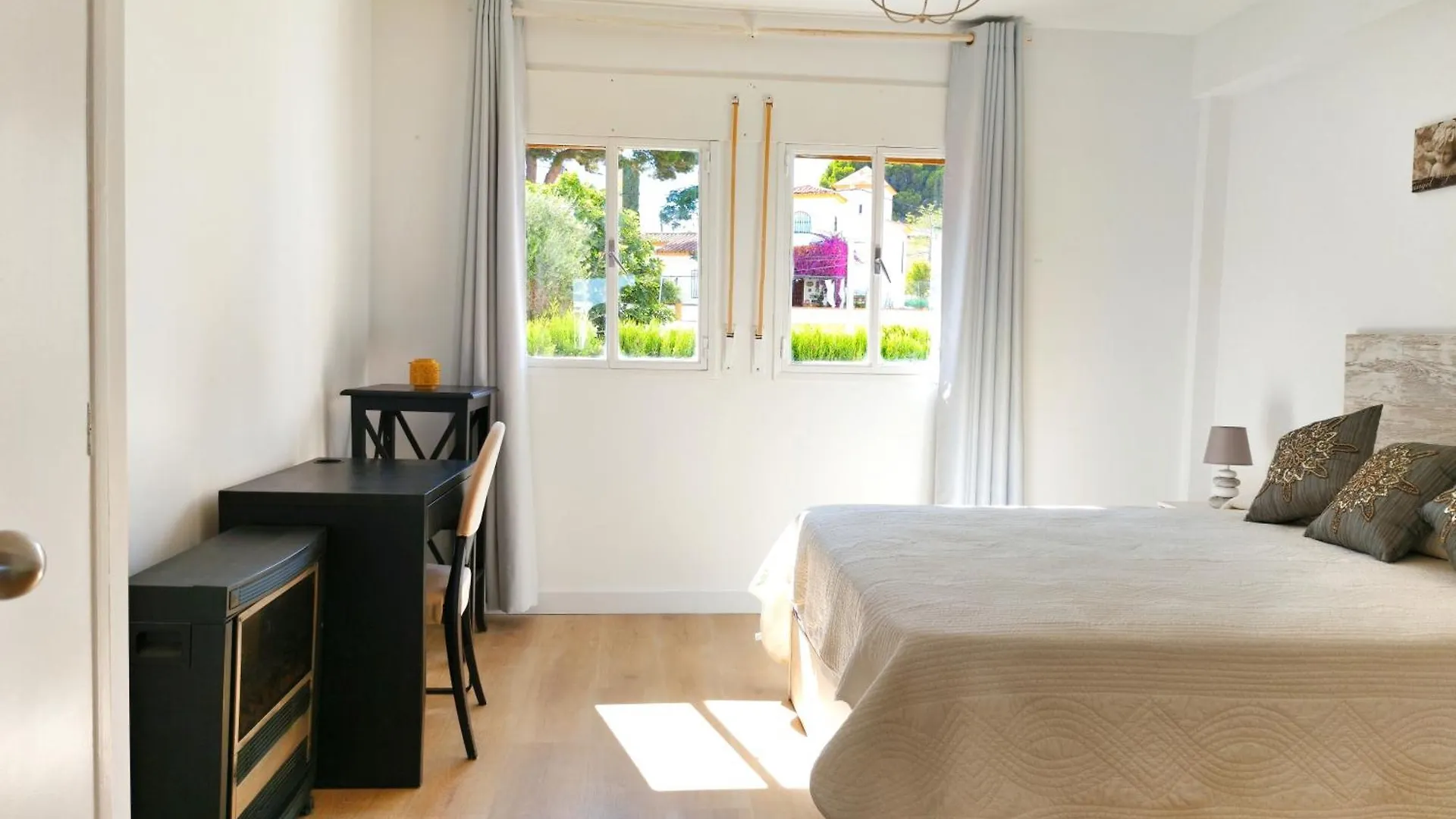 Inmogest - Flamingo Playa Apartment Benalmadena