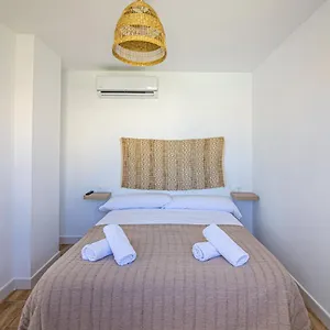 Sunstay Seaside Flat I Puerto Marina Apartment